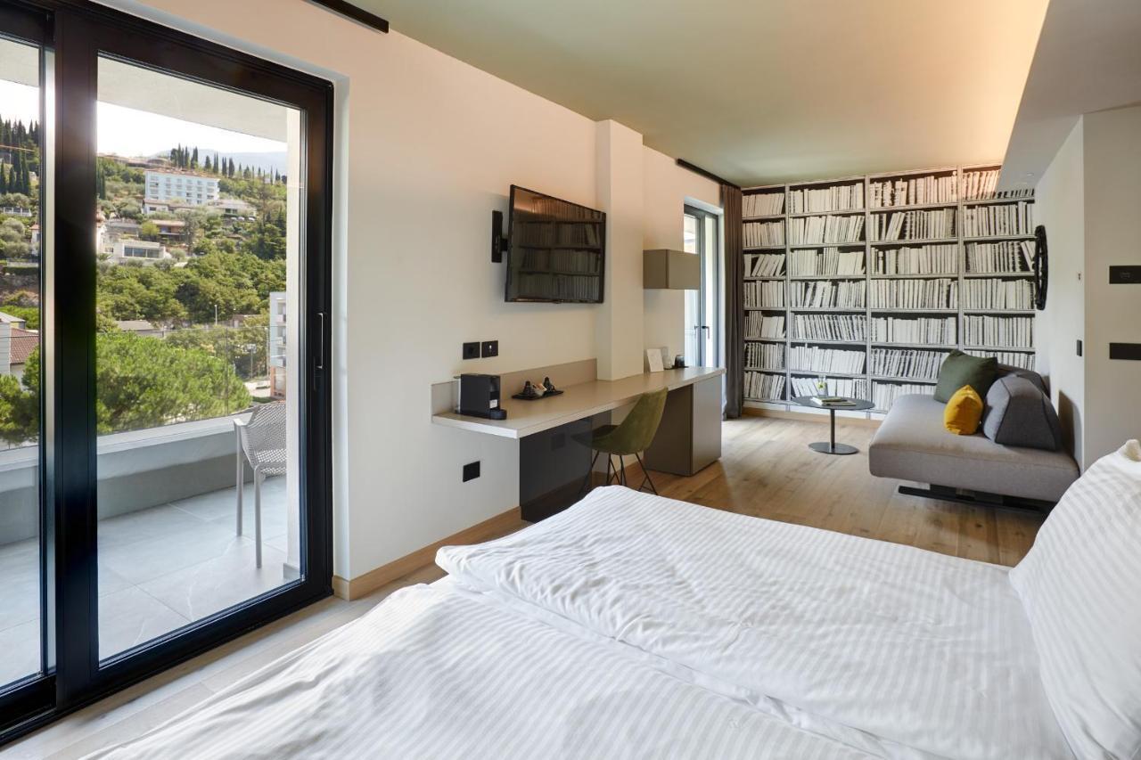 Hotel Villa Enrica Riva del Garda Luaran gambar